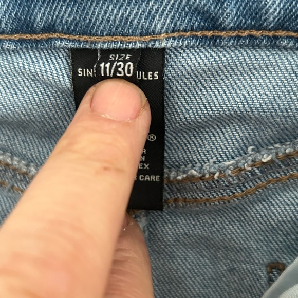 Sincerely Jules | Blue Distressed Jean Shorts | Size 11/30 - Picture 4 of 8